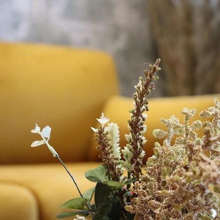Le Boheme Apartment ชาร์เลอวิลล์-เมซิแยร์ ภายนอก รูปภาพ