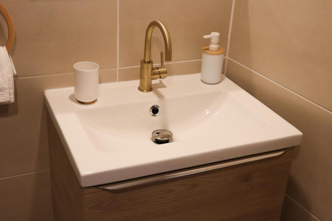 Le Boheme Apartment ชาร์เลอวิลล์-เมซิแยร์ ภายนอก รูปภาพ